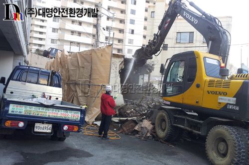 부산 금정구 남산동 슬레이트해체·제거, 주택 완전철거공사 및 지하구조물 파쇄공사